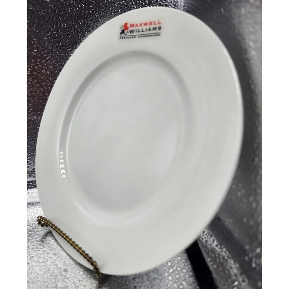 MAXWELL & WILLIAMS SALAD/DESSERT PLATE WHITE (Set of 4) READ!!